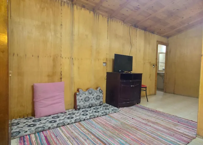 Garden House Camp 2 Apart Otel *