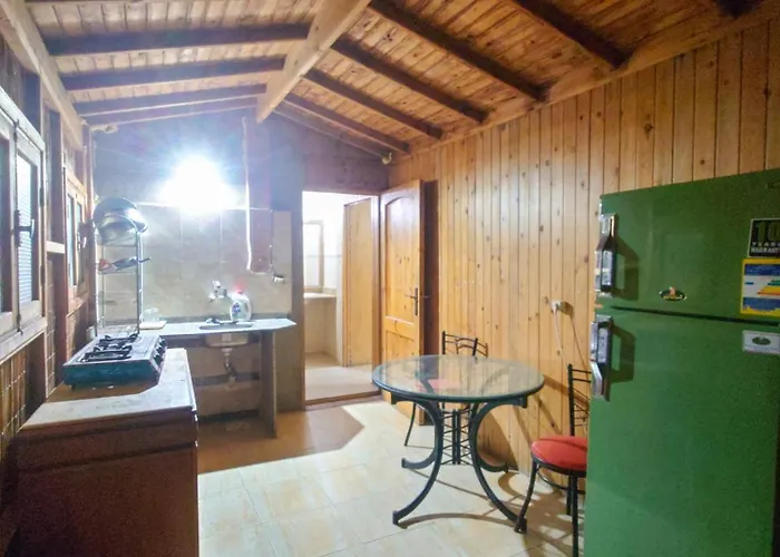 Garden House Camp 2 Apart Otel *